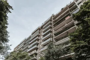 Scopri di più sull'articolo Avviso trasloco condominio: creare un avviso trasloco per condomini